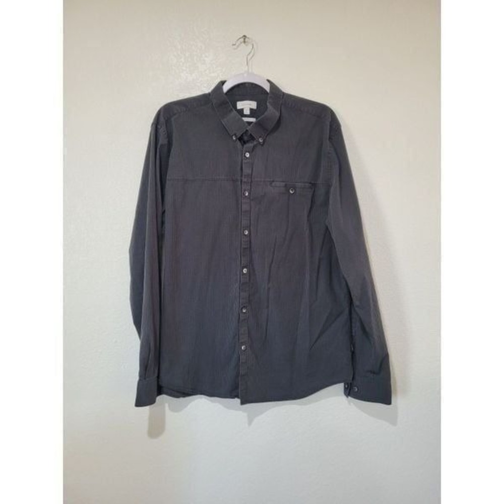 Calvin Klein men's XL button up shirt‎